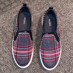 aldo slip on sneakers